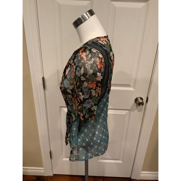 Tiny Multicolor Floral & Diamond Print V-Neck Wrap Shirt, Size XXS - Picture 3 of 5